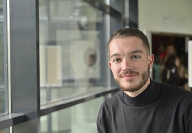 Portrait de Ethan SIEGER etudiant ENSAR au PUN