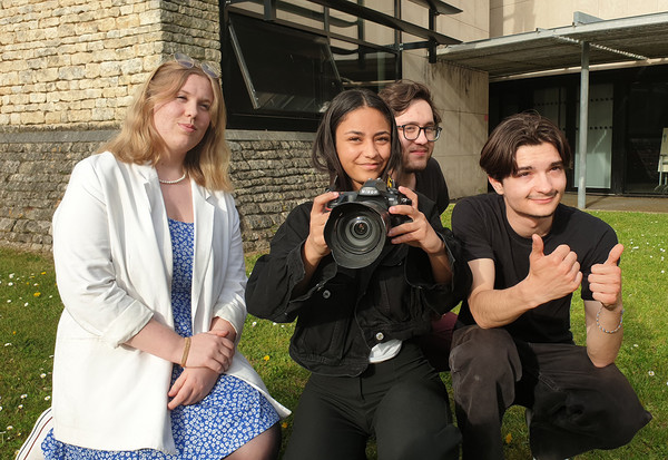 Des lycéens niortais sélectionnés pour participer à un prestigieux concours photos au Japon 