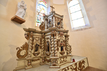 L'autel supporte deux tabernacles superposés des XVIIe et XVIIIe siècles ©Bruno Derbord