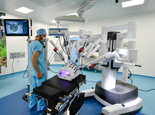 Presentation du robot chirurgical du Centre hospitalier de Niort