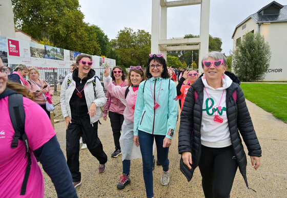 Marche des 5 KM et 10 KM la Niortaise la marche rose solidaire pour la prevention diu cancer du sein