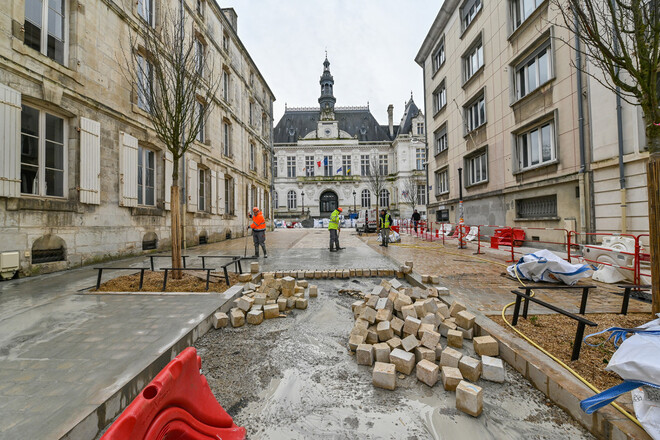 La rue de l'Hôtel de ville, le 18 janvier 2024 (photo Darri)