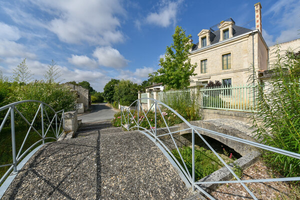 Le Bourdet