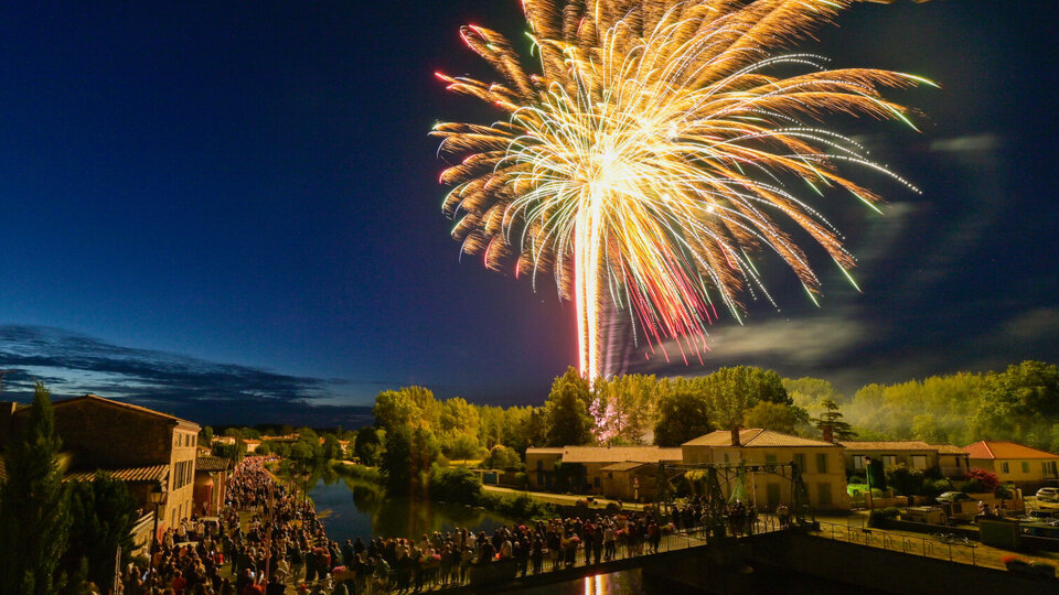 Fete du 14 Juillet a Magne