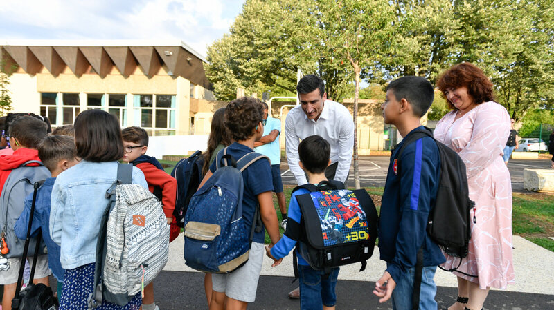 Rentree scolaire a l?ecole maternelle et a l?ecole primaire des Brizeaux.