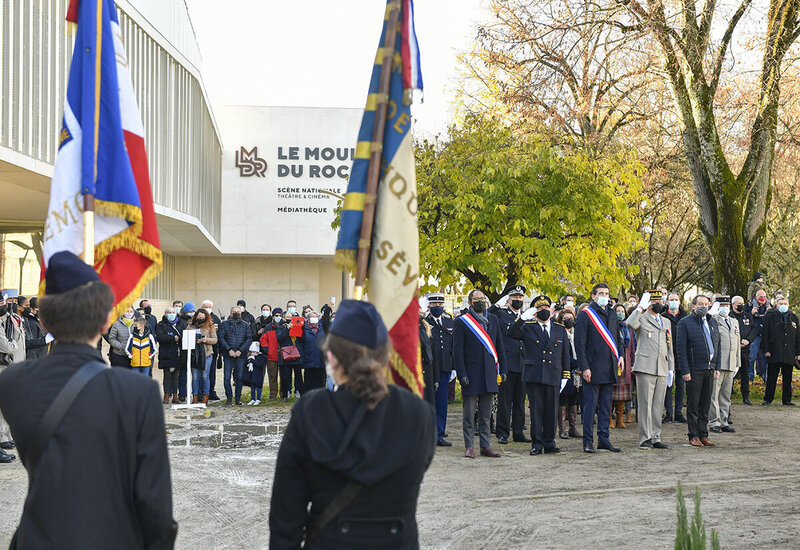Ceremonie patriotique en hommage aux morts pour la France pendant la guerre d'Algerie et les combats au Maroc et en Tunisie