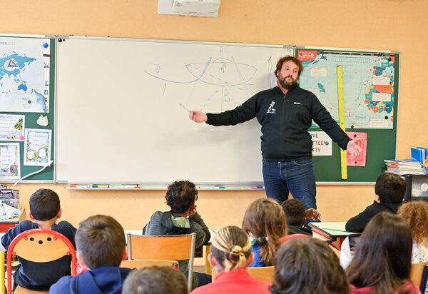 rencontre avec Antoine Cornic skipper et la classe de CM1 de Pierre de Coubertin