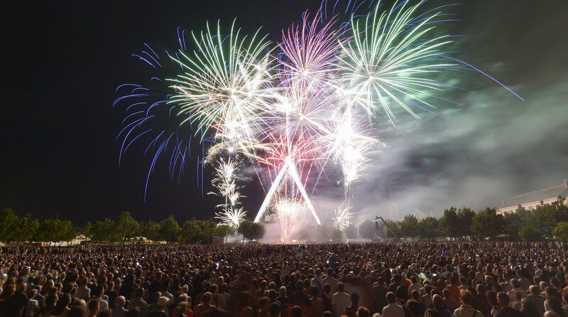 Soirée du 14 juillet feu d'artifice et bal
