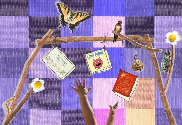 Petites mains tendues vers des livres pour enfants suspendus à des branches, avec papillon et oiseau