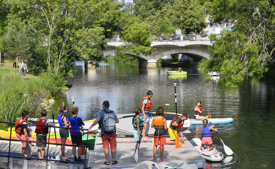 Niort Plage à Port Boinot, activités nautiques, paddle et canoé, Jérôme Marie moniteur en cours paddle