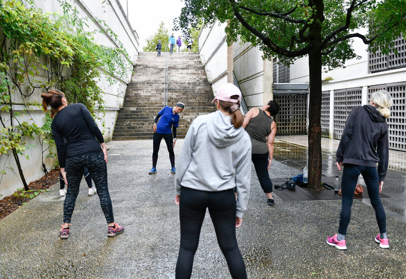 Activites sportives avec Niort en Forme organise par la Ville de Niort place de la Breche
