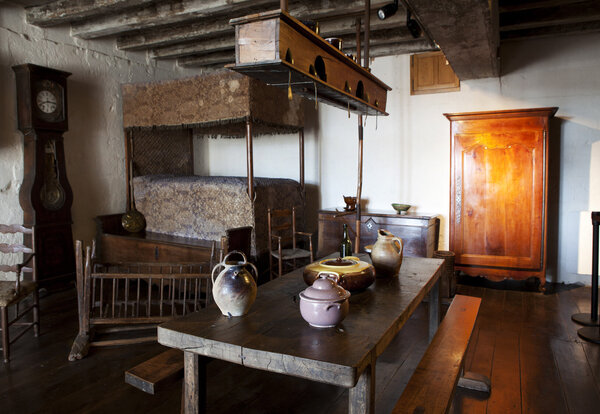 Musée du Donjon, reconstitution d'un intérieur poitevin