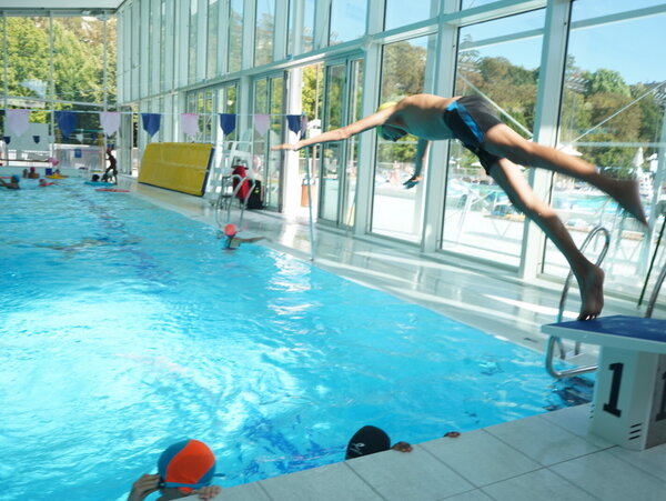Apres-midi a la piscine Pre Leroy