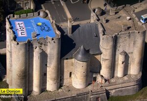 Le Donjon